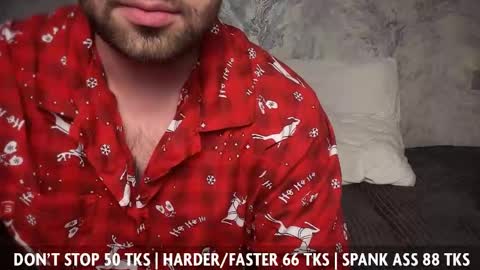 Snapshot of sex_boooy_girl chatting on December 15, 12:20 pm sex_boooy_girl online show from December 15, 12:20 pm