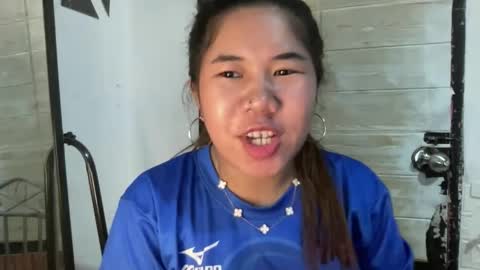 Hi im anne online show from April 14, 7:58 am