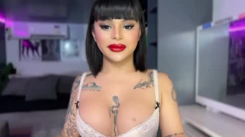 tan online show from May 8, 9:14 am