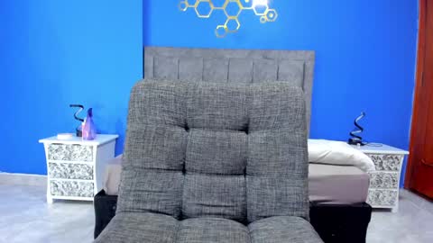 Snapshot of sexfenix_ chatting on January 11, 3:44 am karen and camilo online show from January 11, 3:44 am