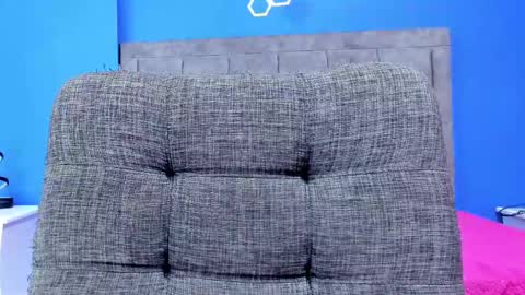 Snapshot of sexfenix_ chatting on February 10, 3:57 am karen and camilo online show from February 10, 3:57 am