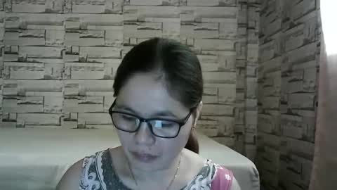 Snapshot of sexi_monica chatting on January 1, 4:39 am sexi_monica online show from January 1, 4:39 am