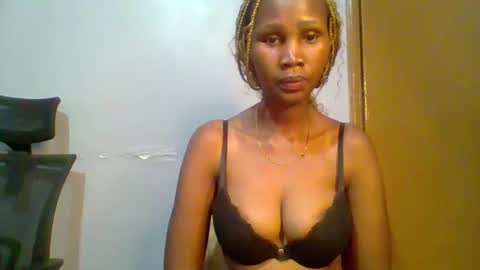 Snapshot of sexie_love chatting on February 27, 1:05 am Nancy online show from February 27, 1:05 am