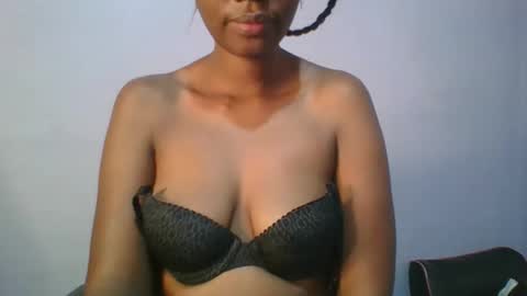 Snapshot of sexie_love chatting on September 17, 1:29 am Nancy online show from September 17, 1:29 am