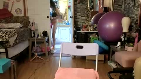 Snapshot of sexiwhiskey699 chatting on June 6, 7:29 pm sexiwhiskey699 online show from June 6, 7:29 pm