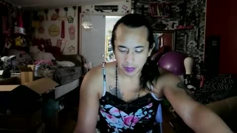 Snapshot of sexiwhiskey699 chatting on June 24, 7:46 pm sexiwhiskey699 online show from June 24, 7:46 pm