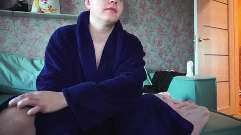 Snapshot of sexnadvoih chatting on December 2, 6:41 am sexnadvoih online show from December 2, 6:41 am