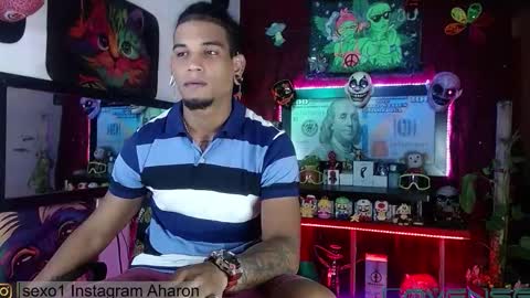 Snapshot of sexo_aharon chatting on December 22, 7:05 am Aharon ravelo online show from December 22, 7:05 am