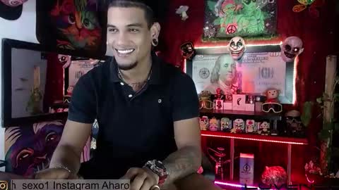 Snapshot of sexo_aharon chatting on December 23, 6:22 am Aharon ravelo online show from December 23, 6:22 am