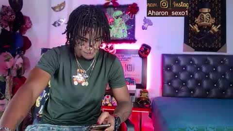 Snapshot of sexo_aharon chatting on February 4, 5:57 am Aharon ravelo online show from February 4, 5:57 am