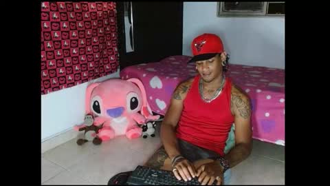 Snapshot of sexo_aharon chatting on March 1, 7:43 am Aharon ravelo online show from March 1, 7:43 am