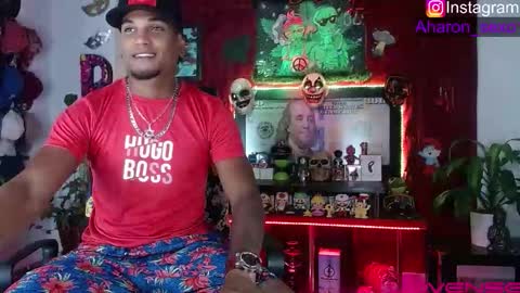 Snapshot of sexo_aharon chatting on March 30, 3:51 am Aharon ravelo online show from March 30, 3:51 am