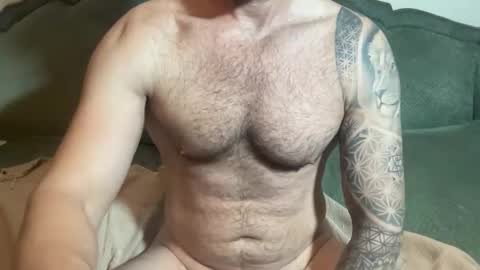 Snapshot of sexologistbull chatting on May 29, 7:23 pm SexologistBull online show from May 29, 7:23 pm