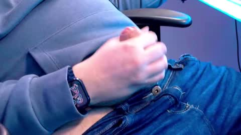 Snapshot of sexonme1982 chatting on February 22, 10:42 pm Masturbateforyou online show from February 22, 10:42 pm