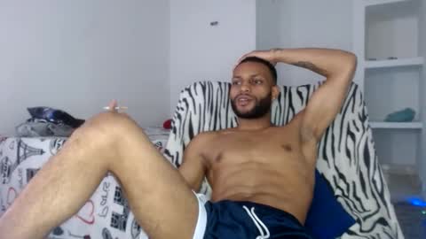 Snapshot of sexseason777 chatting on April 18, 6:01 pm STIIV G online show from April 18, 6:01 pm