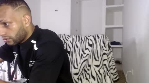 Snapshot of sexseason777 chatting on April 21, 2:37 am STIIV G online show from April 21, 2:37 am