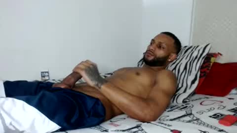 Snapshot of sexseason777 chatting on May 19, 2:51 am STIIV G online show from May 19, 2:51 am