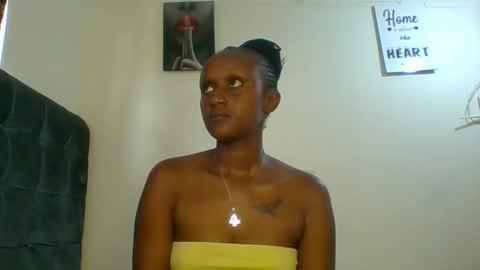 Snapshot of sexsy_sally chatting on December 17, 8:01 am sexsysally online show from December 17, 8:01 am