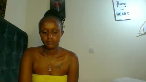 Snapshot of sexsy_sally chatting on December 21, 10:30 pm sexsysally online show from December 21, 10:30 pm