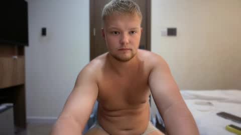 Snapshot of sexual_sbotage chatting on June 1, 4:31 pm Max Leman online show from June 1, 4:31 pm