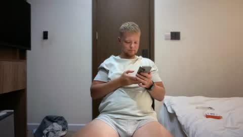 Snapshot of sexual_sbotage chatting on June 14, 2:41 pm Max Leman online show from June 14, 2:41 pm