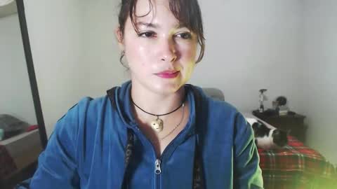 Snapshot of sexwwoman chatting on November 27, 10:23 pm CHIARA online show from November 27, 10:23 pm