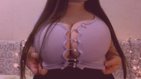 Snapshot of sexxgirlboy chatting on December 25, 11:11 am Julia online show from December 25, 11:11 am