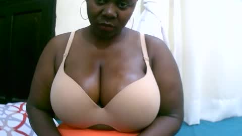 Snapshot of sexxi_ebony chatting on September 9, 1:38 am sexxi_ebony online show from September 9, 1:38 am