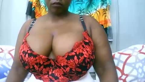 sexxi_ebony online show from December 19, 4:19 am