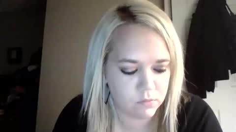 sexxiibossbabe online show from February 11, 5:45 am