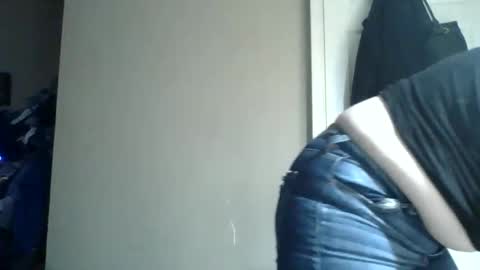 sexxiibossbabe online show from February 16, 5:36 am