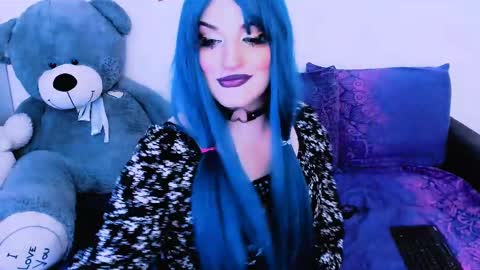 Snapshot of sexxx_queen chatting on February 23, 11:47 pm sexxx_queen online show from February 23, 11:47 pm