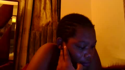 Snapshot of sexxy_beiby chatting on February 19, 2:51 am sexxy_beiby online show from February 19, 2:51 am