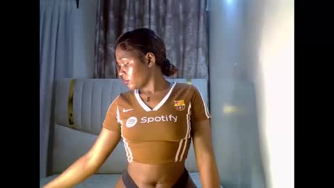 sexxy lily22 online show from April 5, 10:51 pm