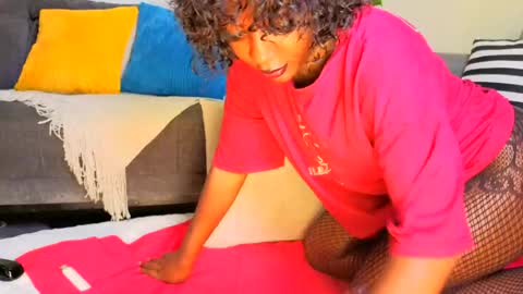 Snapshot of sexxy_mariana chatting on July 16, 5:24 am sexxy mariana online show from July 16, 5:24 am