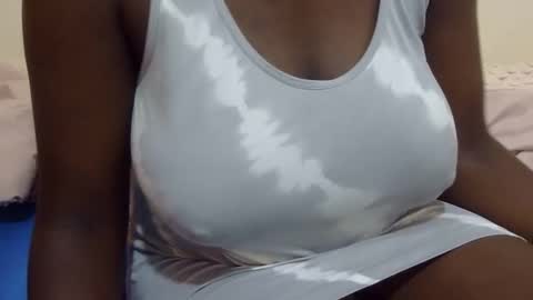 sexxy_maya1 online show from December 18, 7:14 am