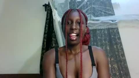 Snapshot of sexxy_melmine chatting on May 4, 5:25 am Dolly online show from May 4, 5:25 am