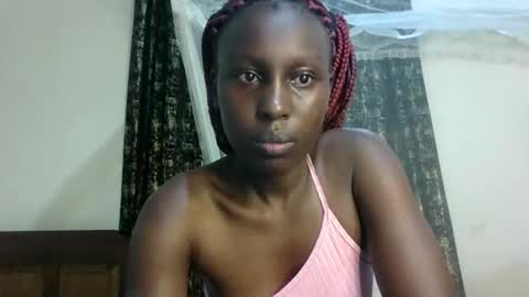 Snapshot of sexxy_melmine chatting on May 6, 1:03 am Dolly online show from May 6, 1:03 am
