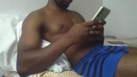 Snapshot of sexxybooty254 chatting on November 29, 12:57 am sexxybooty254 online show from November 29, 12:57 am