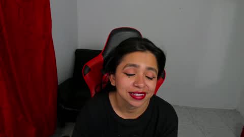 Snapshot of sexxyhot23 chatting on February 5, 4:37 am LINDA online show from February 5, 4:37 am