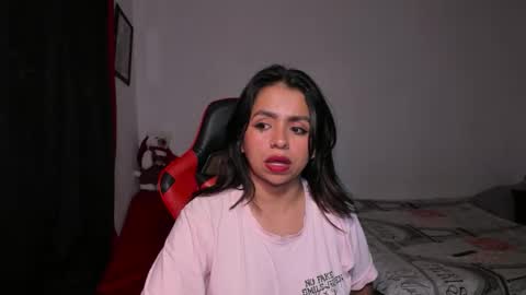 Snapshot of sexxyhot23 chatting on November 24, 4:01 am LINDA online show from November 24, 4:01 am