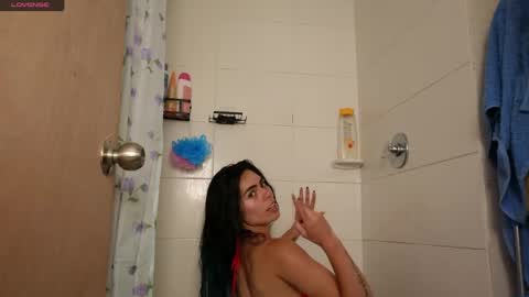 Snapshot of sexxylady__ chatting on April 29, 5:30 pm Angie online show from April 29, 5:30 pm