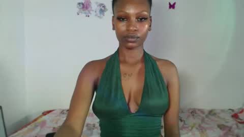 sexxypixie online show from April 4, 10:40 pm