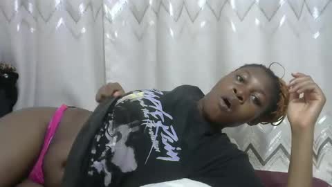 Snapshot of sexxytimmy2 chatting on February 16, 4:09 am sexxytimmy2 online show from February 16, 4:09 am