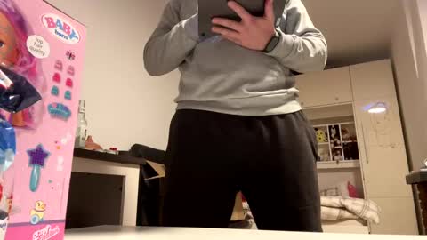 sexy30031986 online show from December 6, 11:47 pm