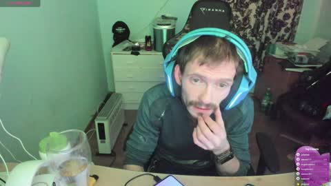 Snapshot of sexy432629 chatting on January 4, 4:22 pm evry tip help me to buy a new car 111-1111-111111 tk online show from January 4, 4:22 pm