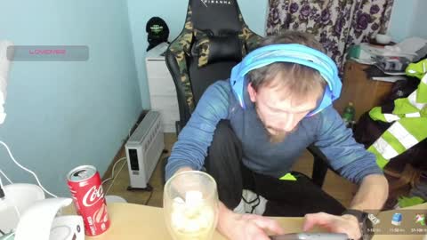 Snapshot of sexy432629 chatting on January 5, 6:35 pm evry tip help me to buy a new car 111-1111-111111 tk online show from January 5, 6:35 pm