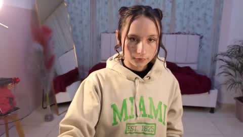 Ailin online show from March 18, 11:46 am