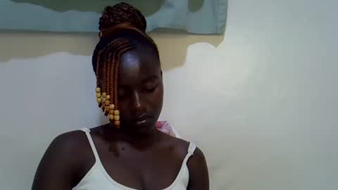 Snapshot of sexy_alia1 chatting on January 8, 3:25 pm sexy_alia1 online show from January 8, 3:25 pm