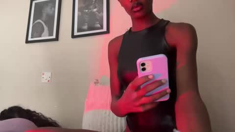 Snapshot of sexy_aluna chatting on September 27, 10:59 pm sexy_aluna online show from September 27, 10:59 pm
